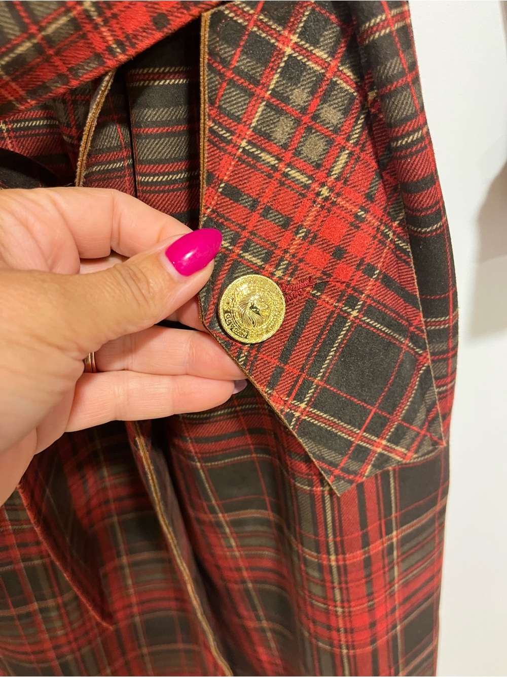 Nygard Red Plaid Trench Coat with Contrast Camel Collar - Picture 4 of 7